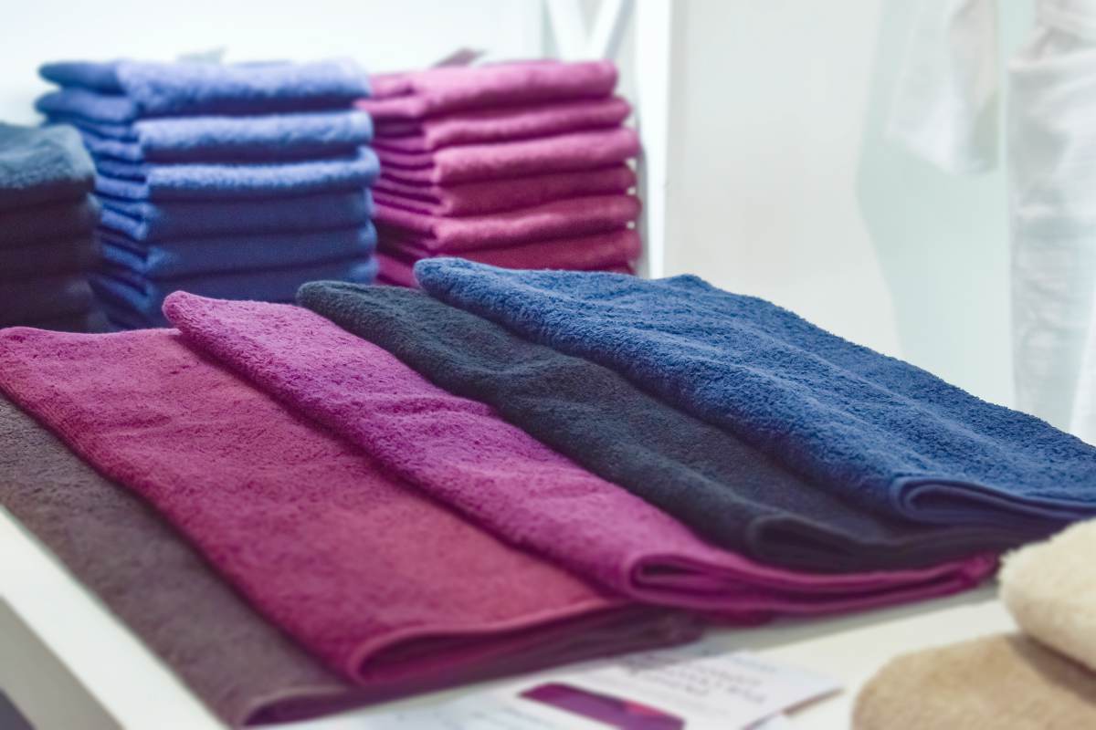 toallas rosa negro marrón negro | Cómo elegir las mejores toallas y albornoces toallas de sala la mejor toalla de salón